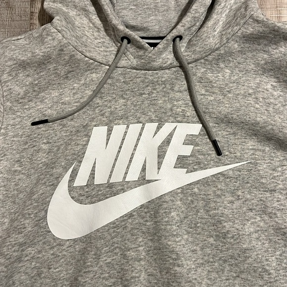Nike Sportswear Essential Cropped Hoodie - Picture 5 of 11
